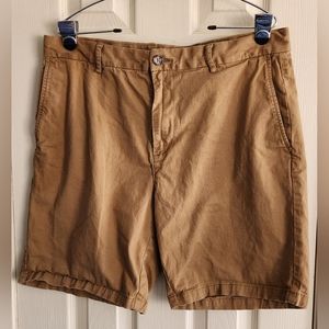 Old Navy Slim Built-in Flex Men's Shorts
